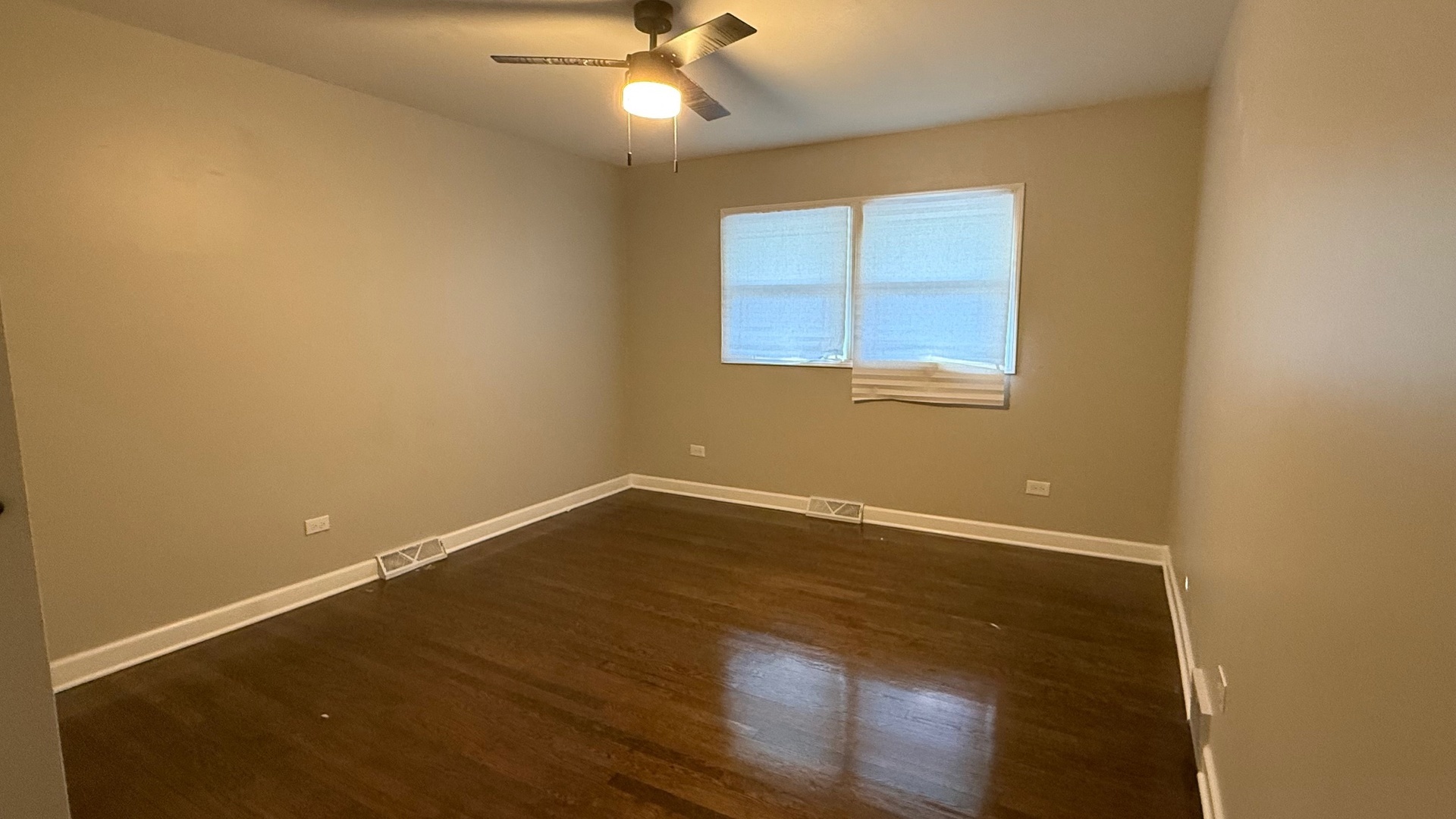 2958 191st Street Property Photo 9