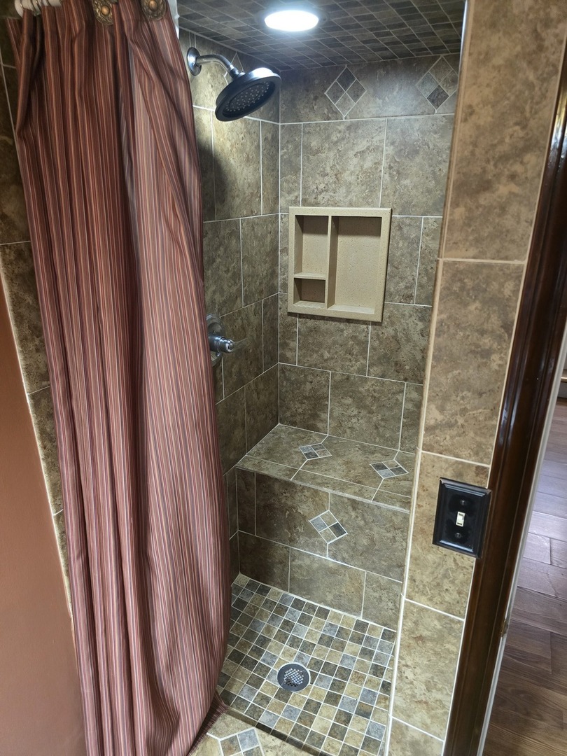 807 Apple Street Property Photo 10