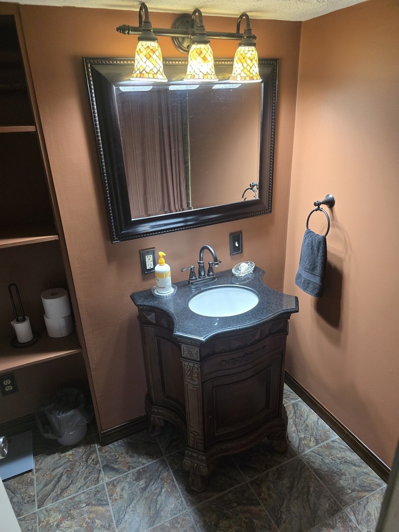 807 Apple Street Property Photo 11