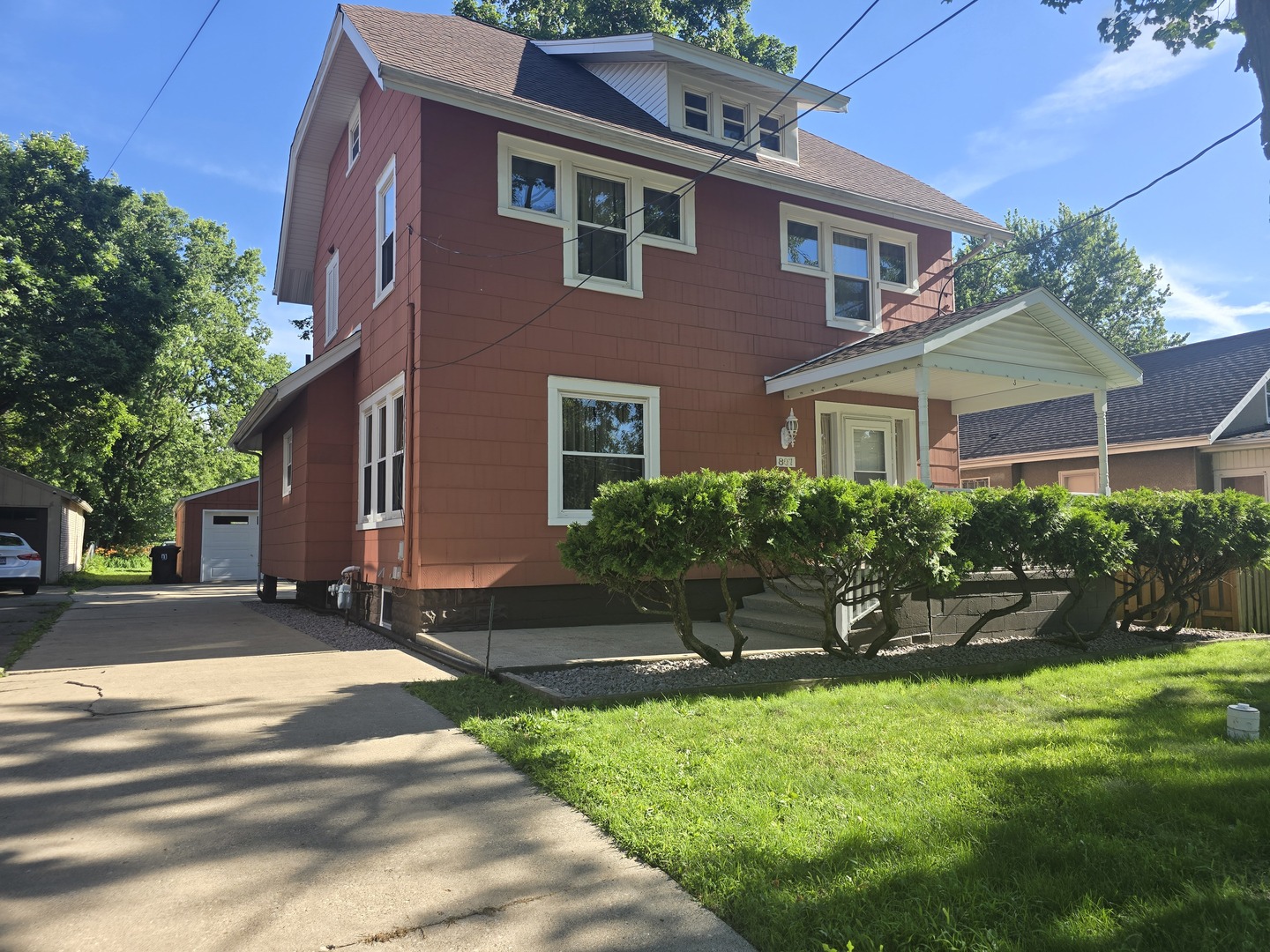 807 Apple Street Property Photo 17