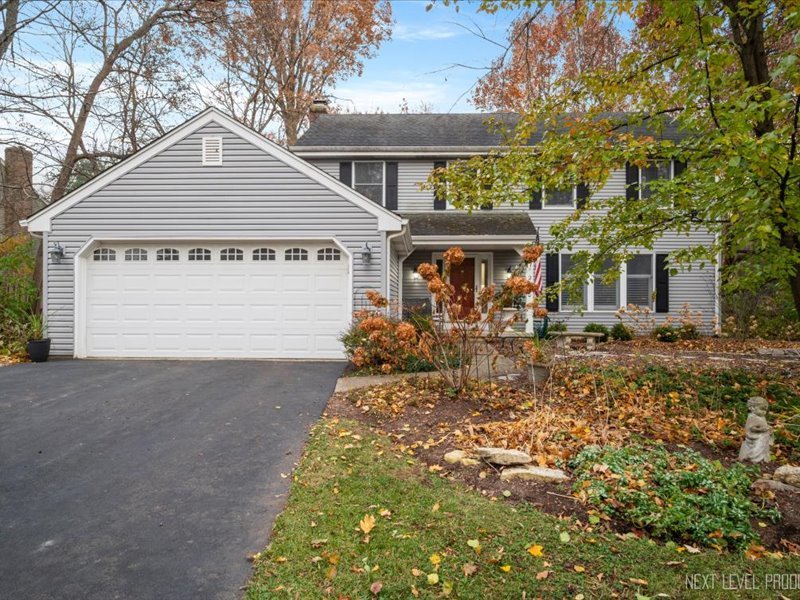 2040 Forest Ridge Road Property Photo 1