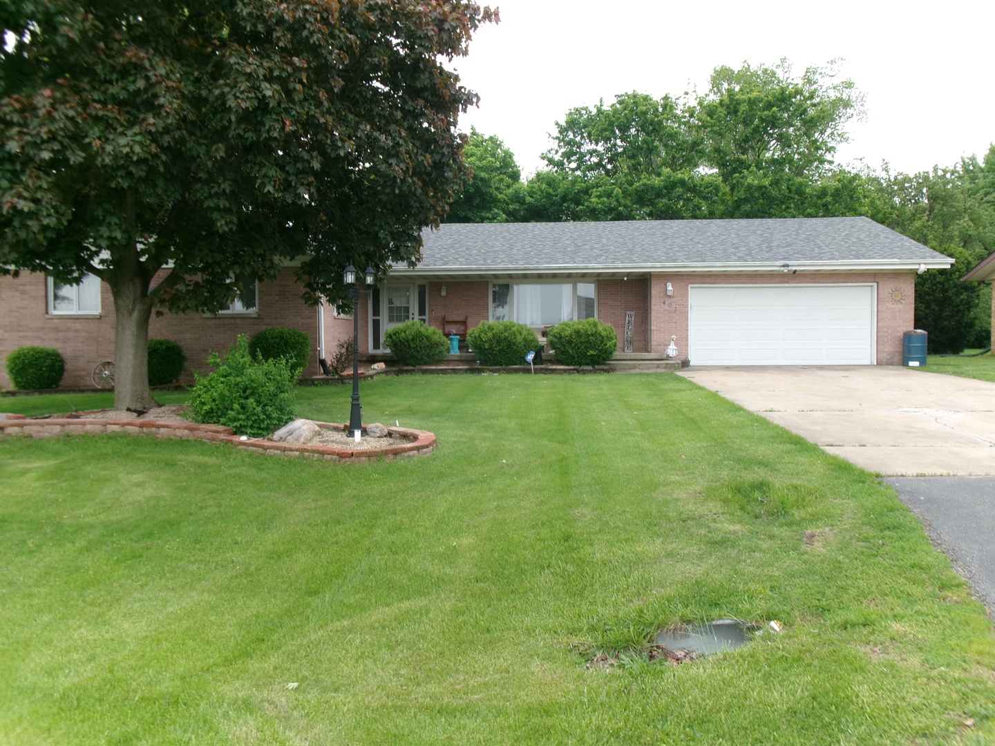 407 E Pine Street Property Photo 2