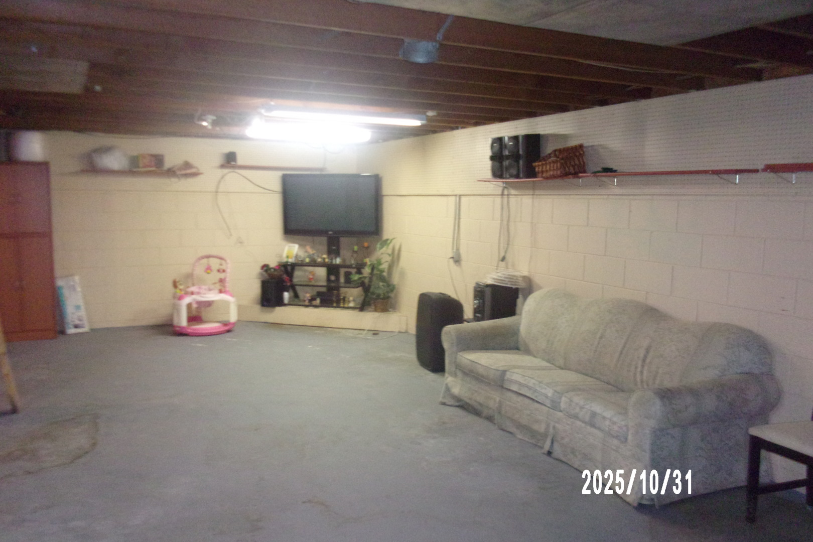 407 E Pine Street Property Photo 8