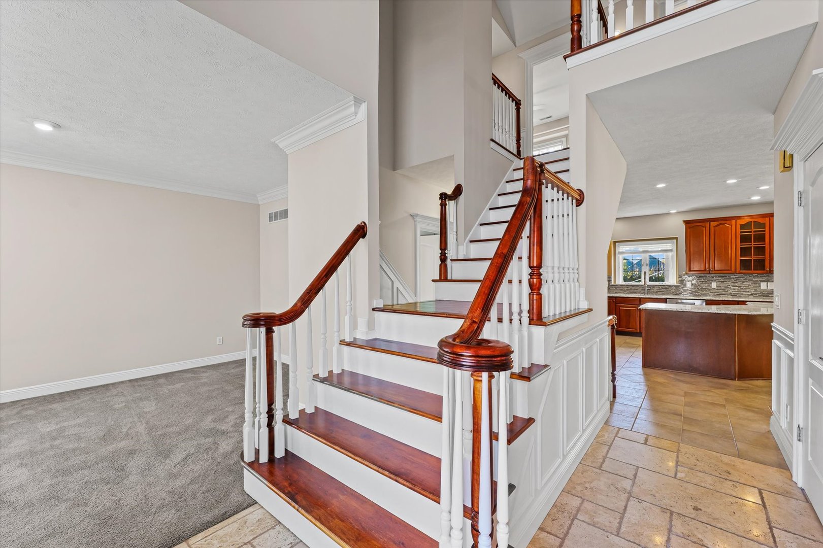 1 Windsong Way Property Photo 8