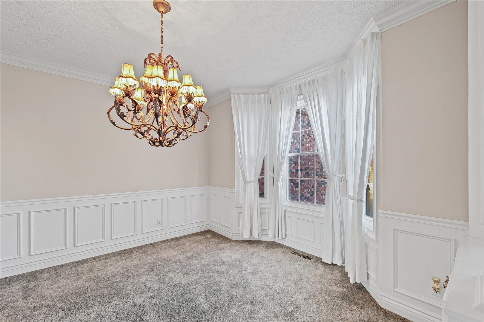 1 Windsong Way Property Photo 10