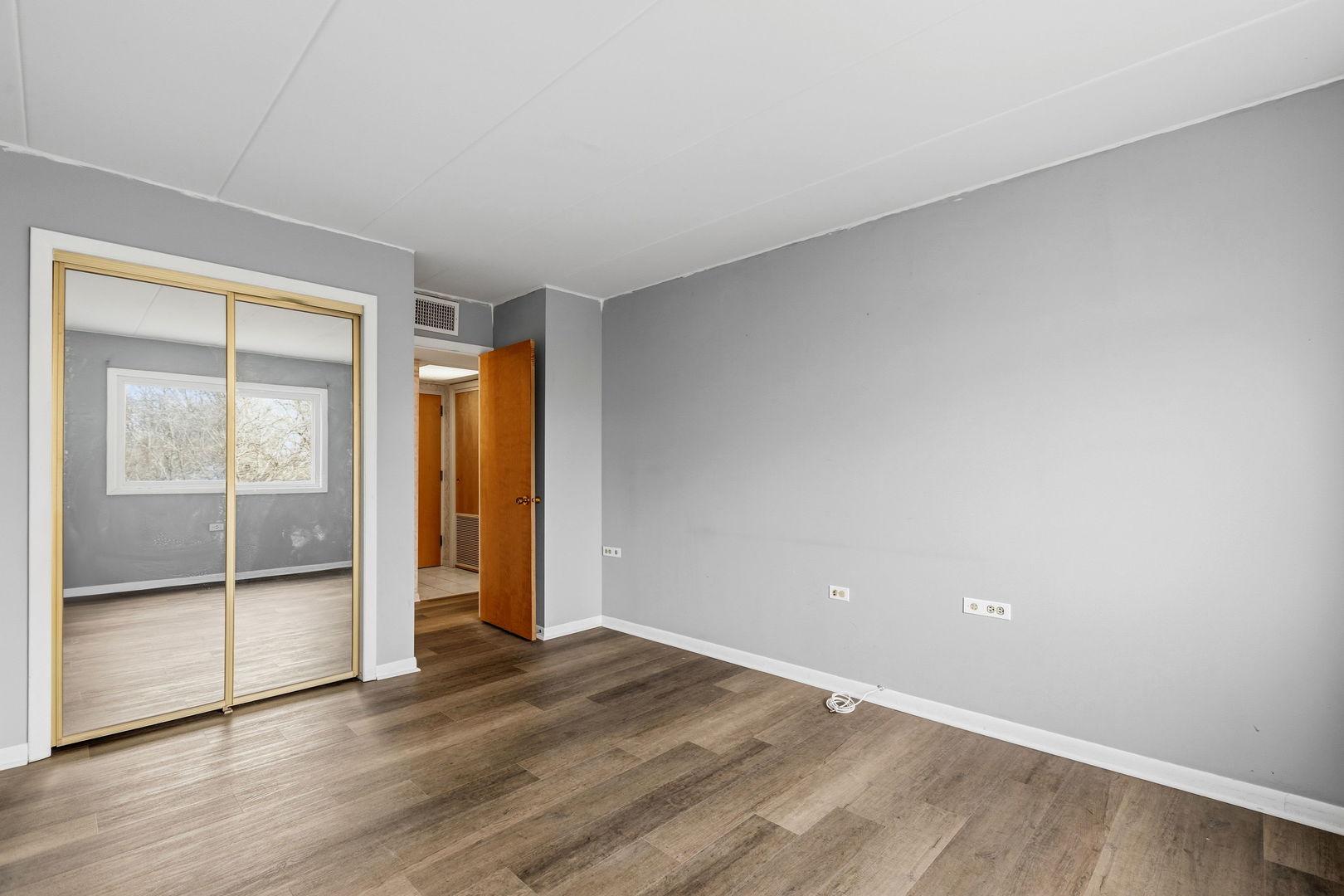 12509023 Property Photo 9