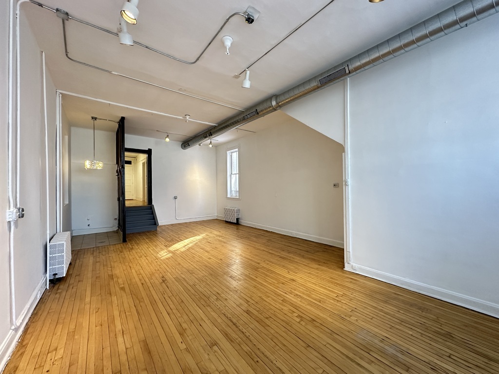 3422 N Lincoln Avenue Store Property Photo 12