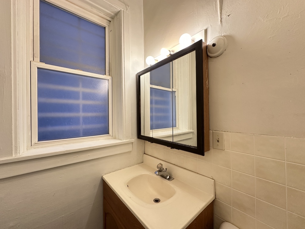 3422 N Lincoln Avenue Store Property Photo 20