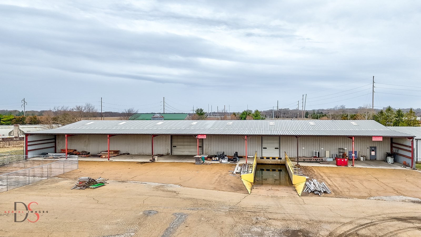 1021 Fosse Road Property Photo 4