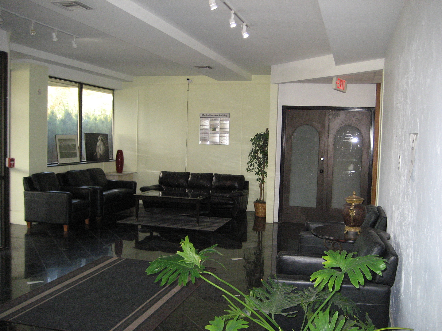 1040 S Milwaukee Avenue 120 Property Photo 9