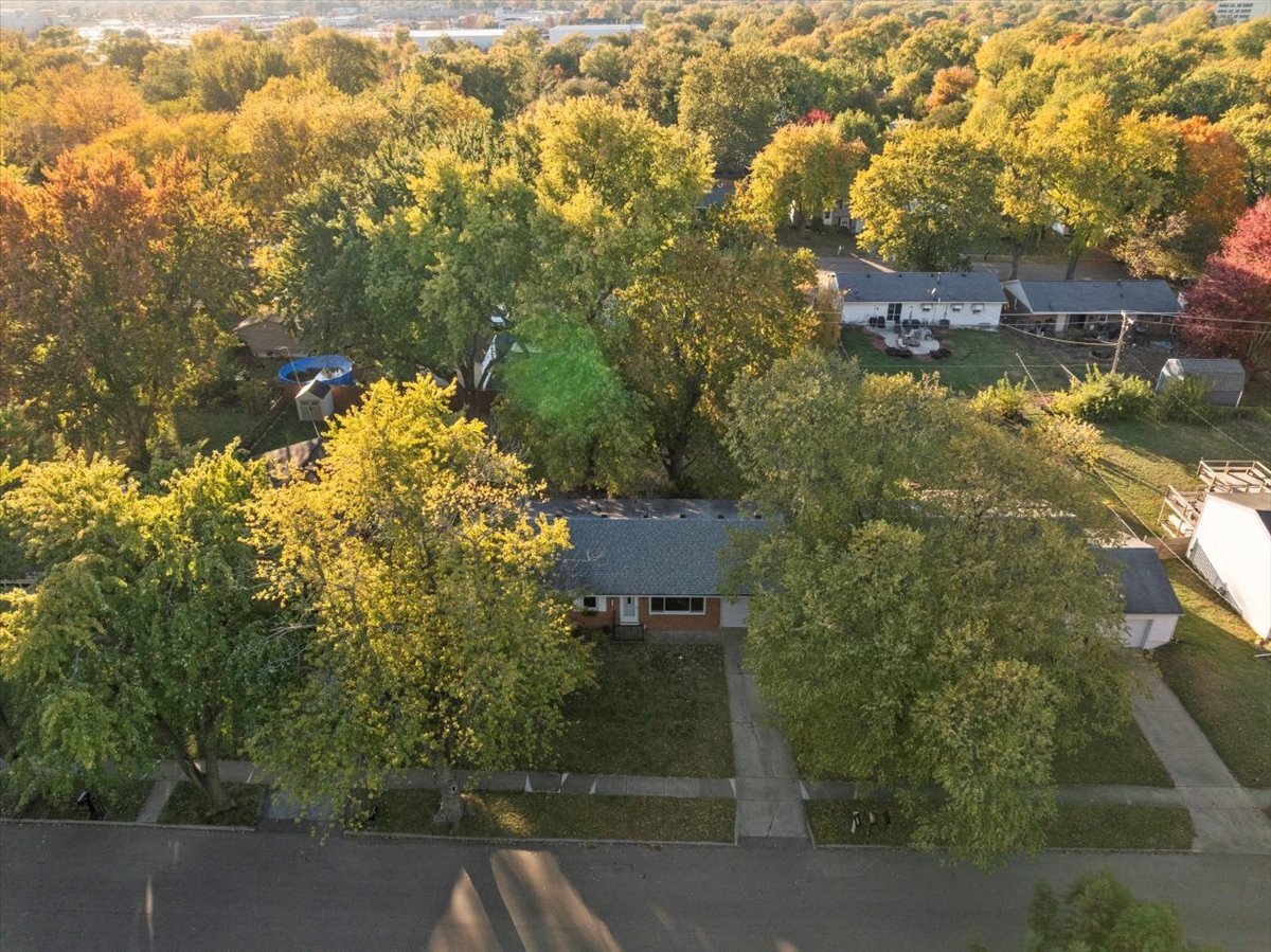 1224 Townley Drive Property Photo 2