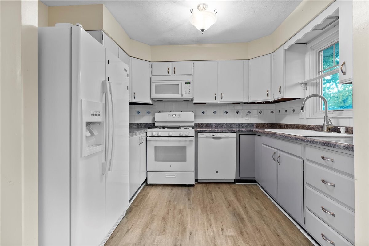 1224 Townley Drive Property Photo 11