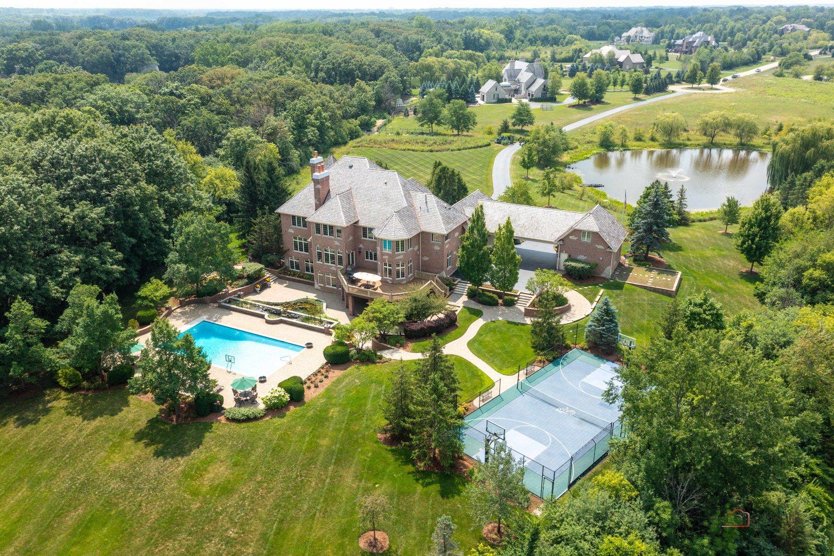 5 Jennifer Court Property Photo 1