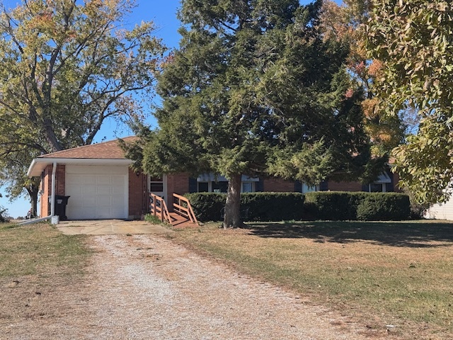 9538 N 1250 East Road