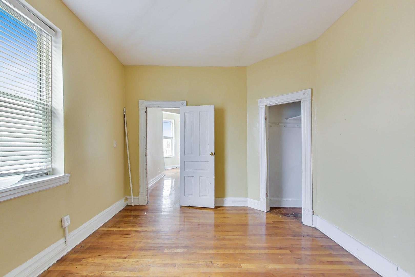 700 N Kedzie Avenue Property Photo 25