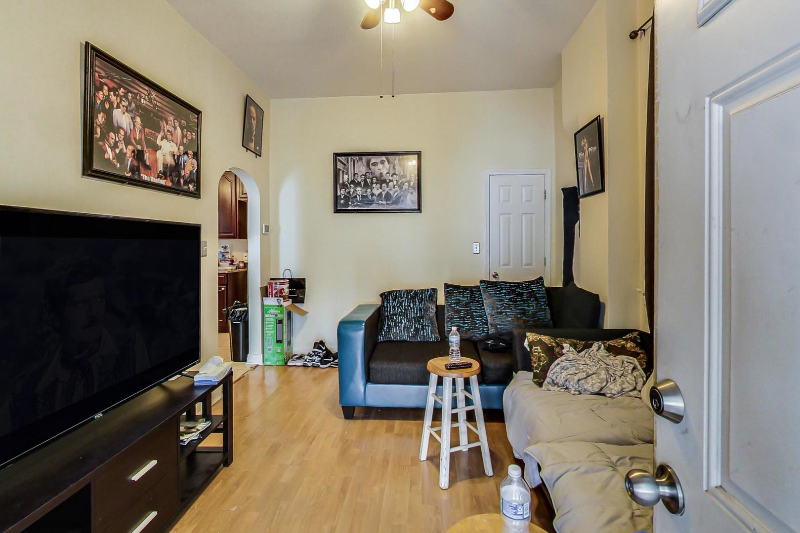 700 N Kedzie Avenue Property Photo 33