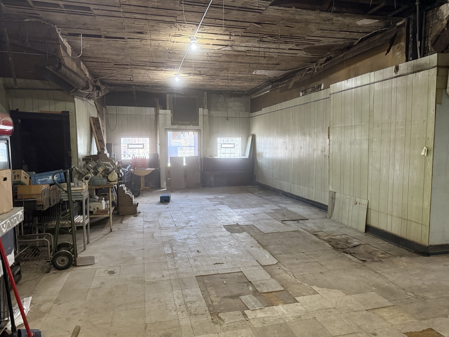 700 N Kedzie Avenue Property Photo 72