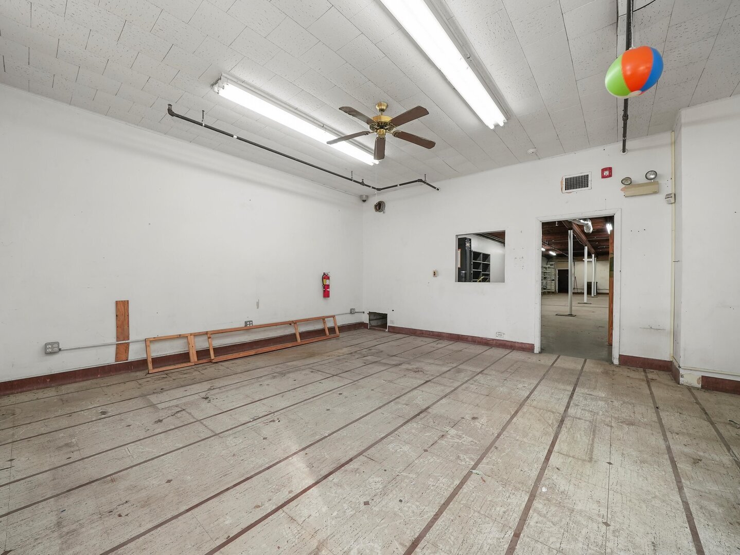 4606 W Cermak Road Property Photo 13