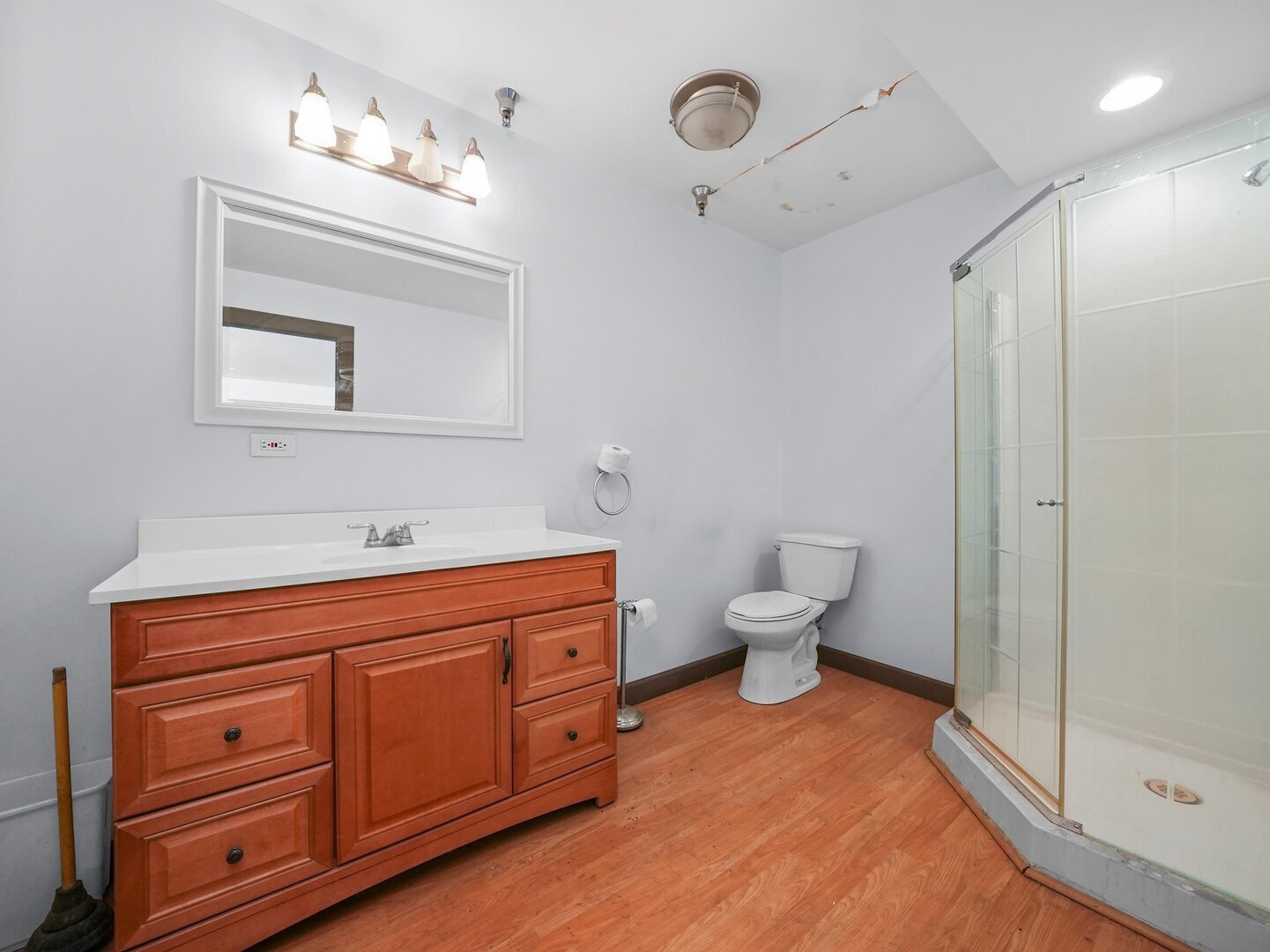 4606 W Cermak Road Property Photo 34