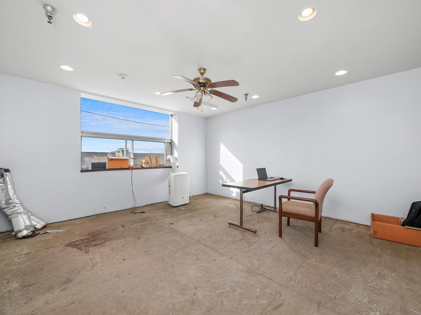 4606 W Cermak Road Property Photo 37