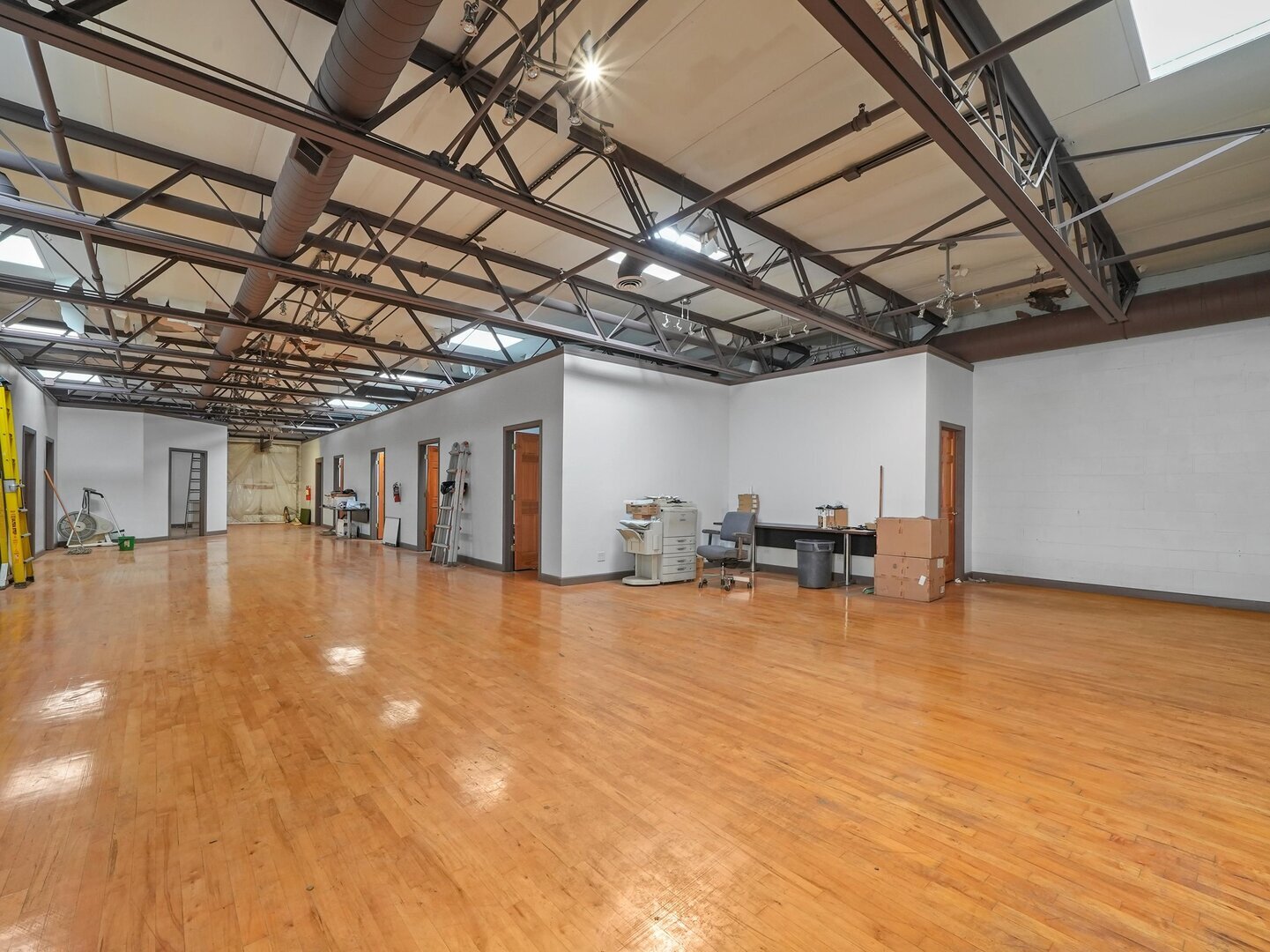 4606 W Cermak Road Property Photo 38