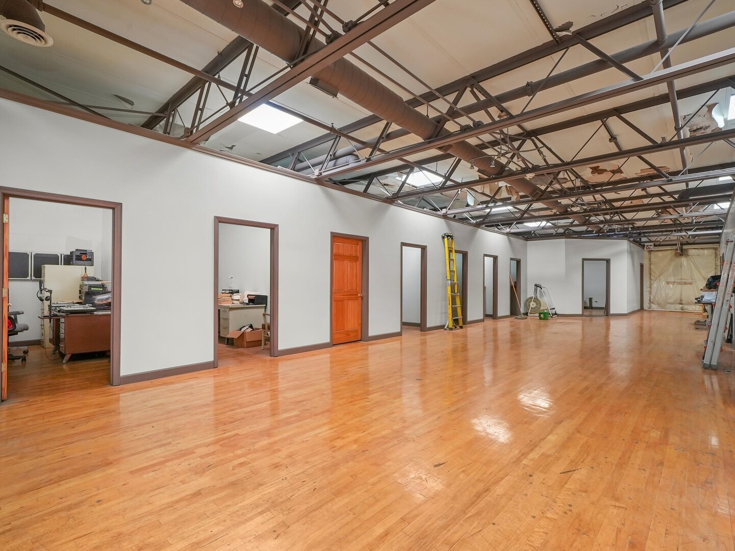4606 W Cermak Road Property Photo 39