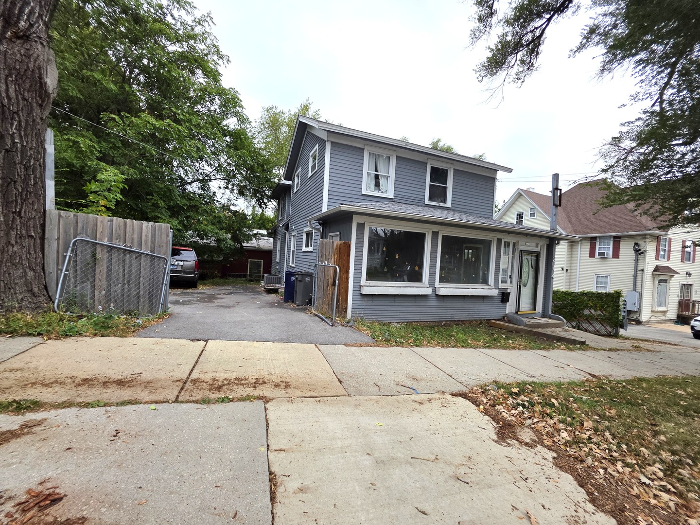 314 W Chicago Street Property Photo 3