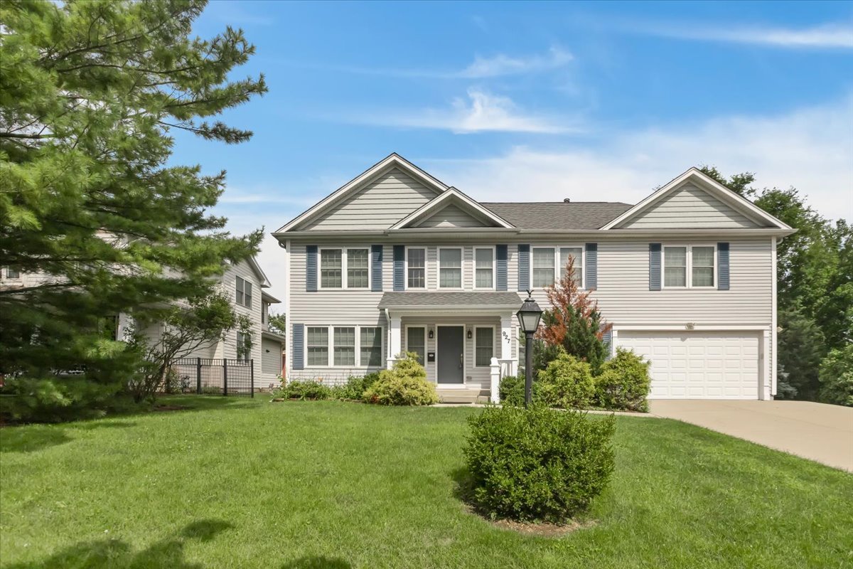 927 S Charlotte Street Property Photo 1