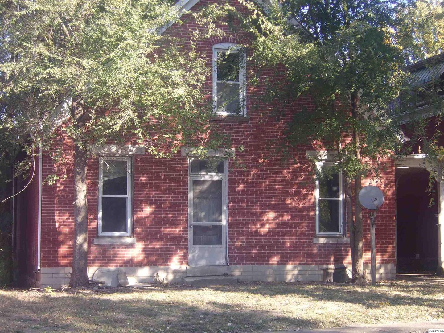 925 Jefferson St Property Photo 1