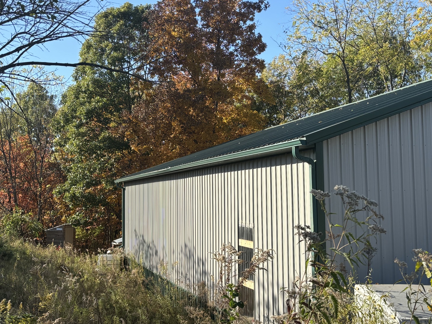 2110 60th Street Property Photo 3
