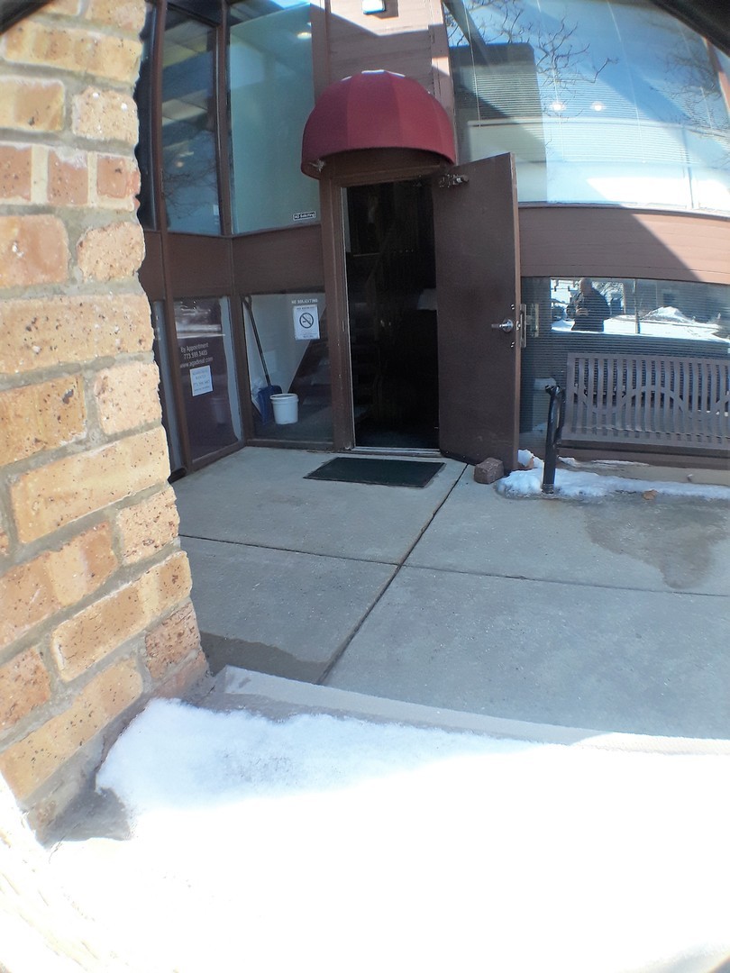 100 E Irving Park Road 109 Property Photo 22
