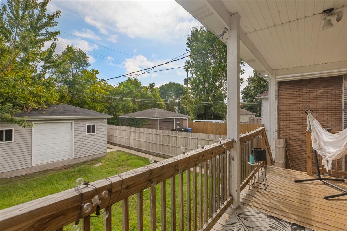 8225 S Manistee Avenue Property Photo 13