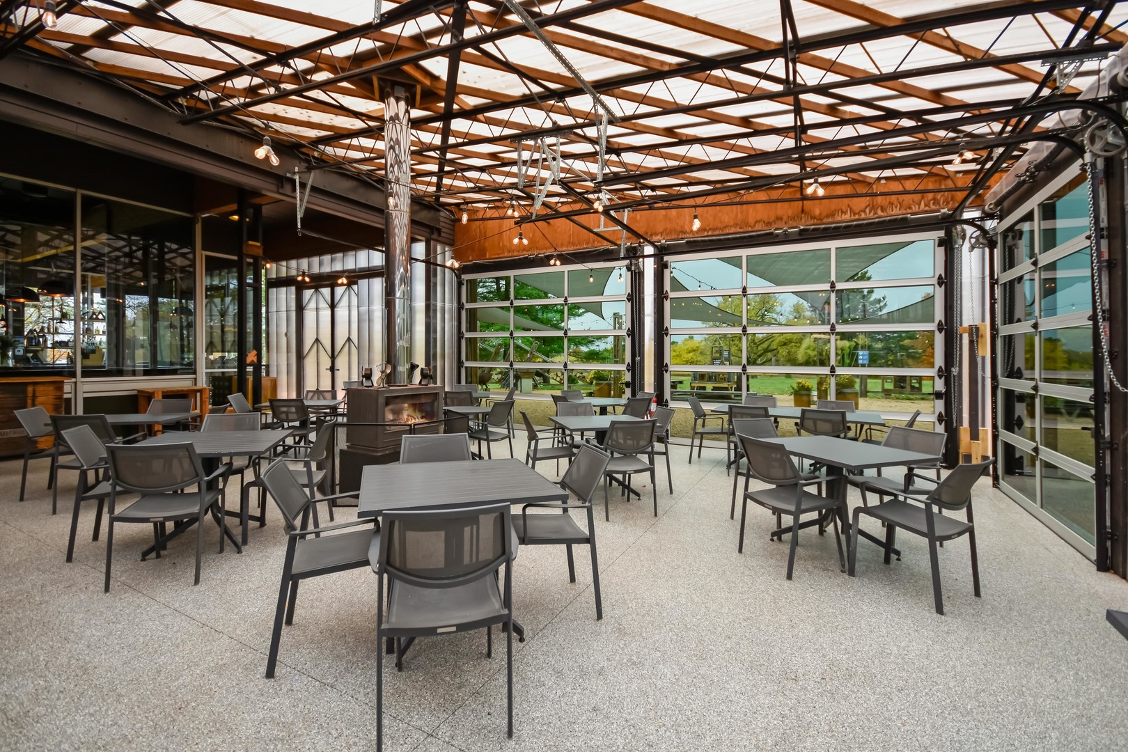 5805 N Knoxville Avenue Property Photo 34