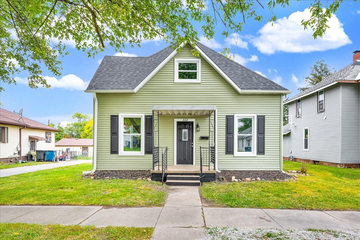 222 W Chestnut Street