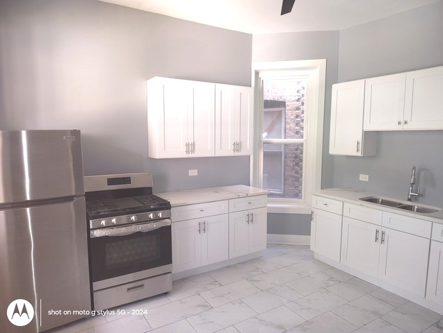 1661 S Homan Avenue Property Photo 3
