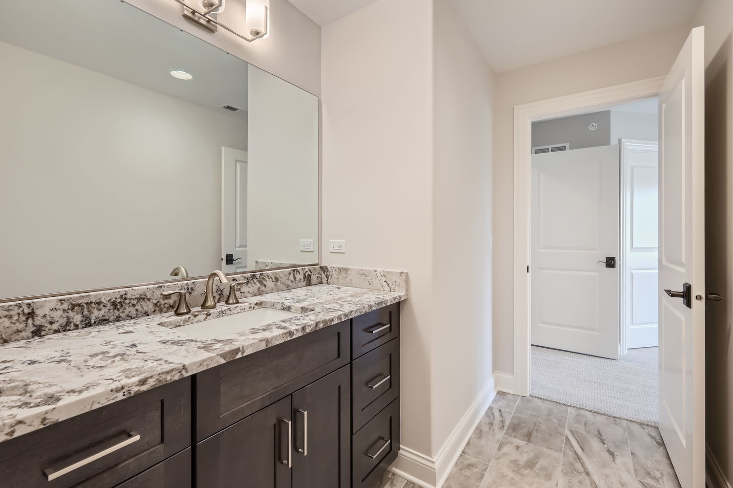 12511538 Property Photo 28