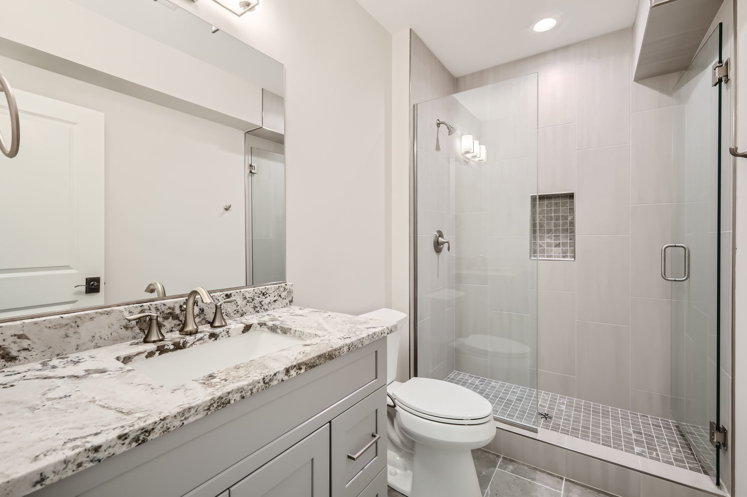 12511538 Property Photo 32
