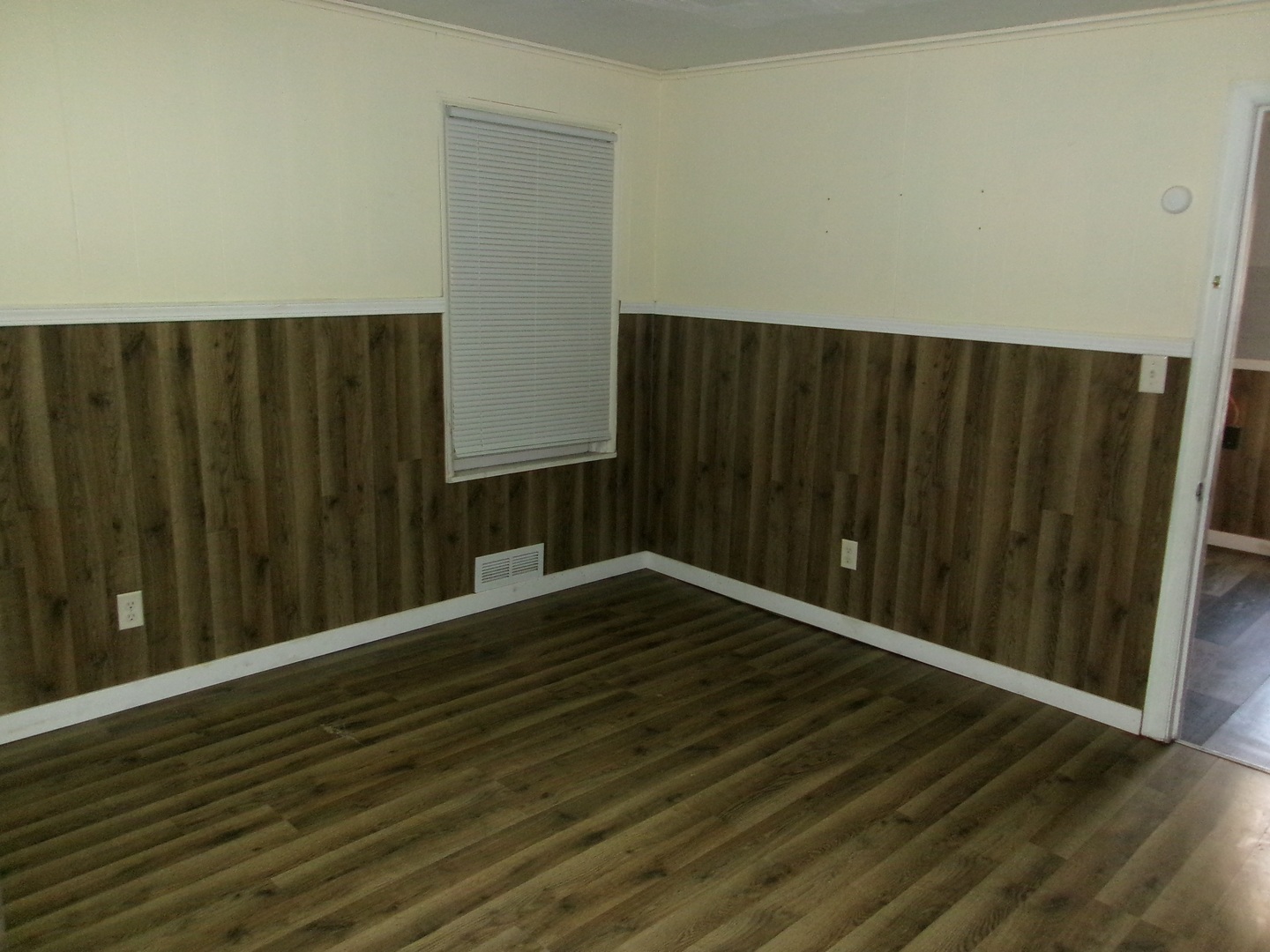 1015 8th Street Property Photo 3