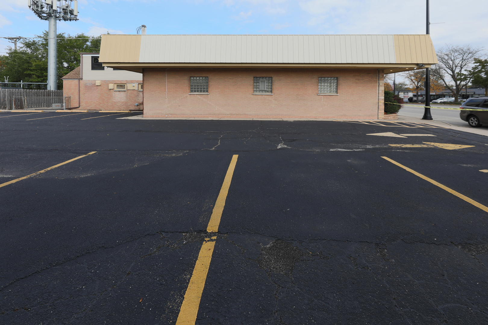 9224 Waukegan Road Property Photo 26