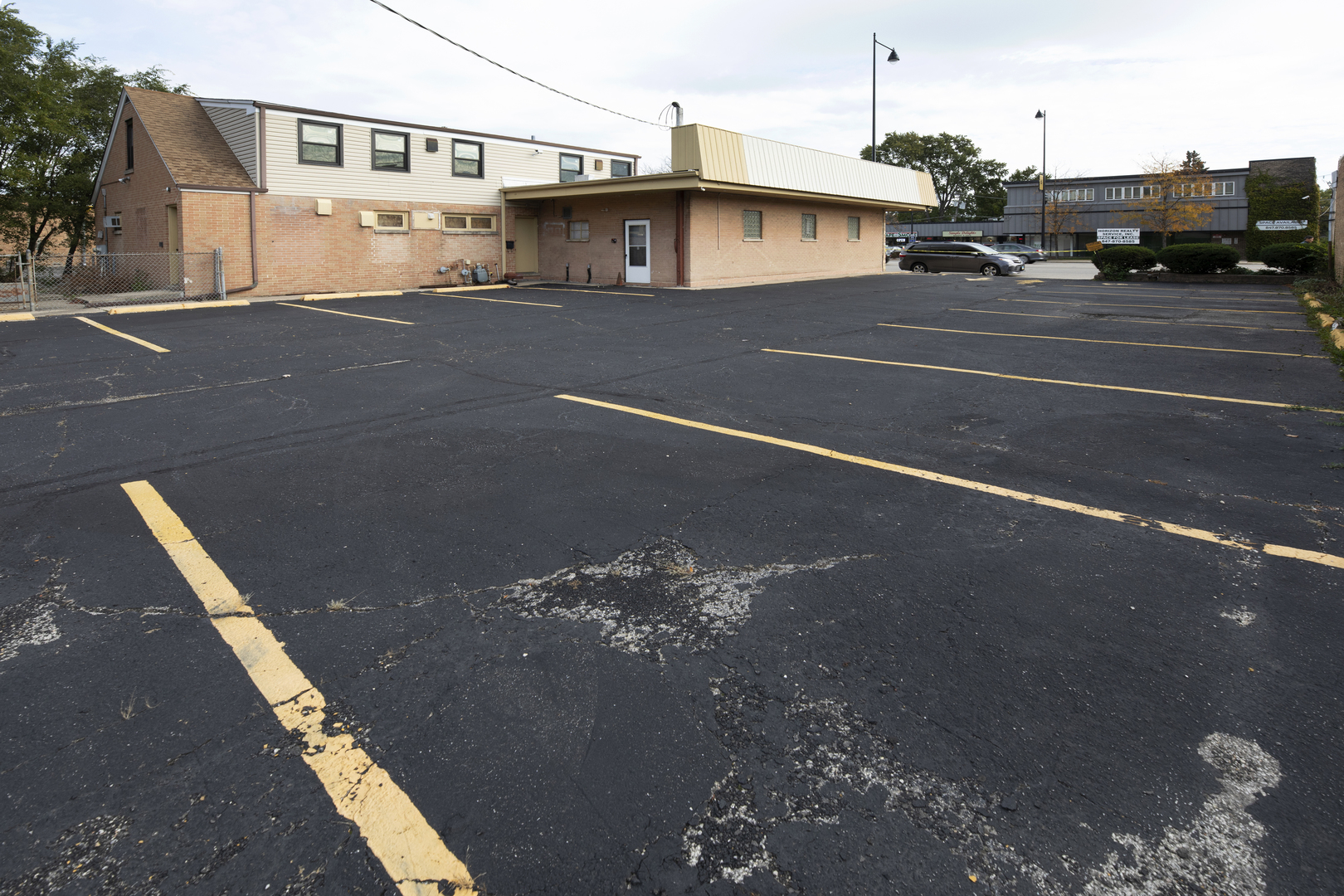9224 Waukegan Road Property Photo 28