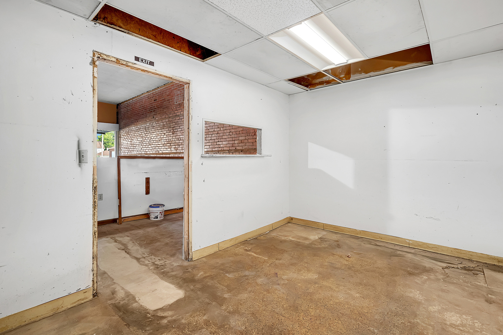 12511730 Property Photo 18