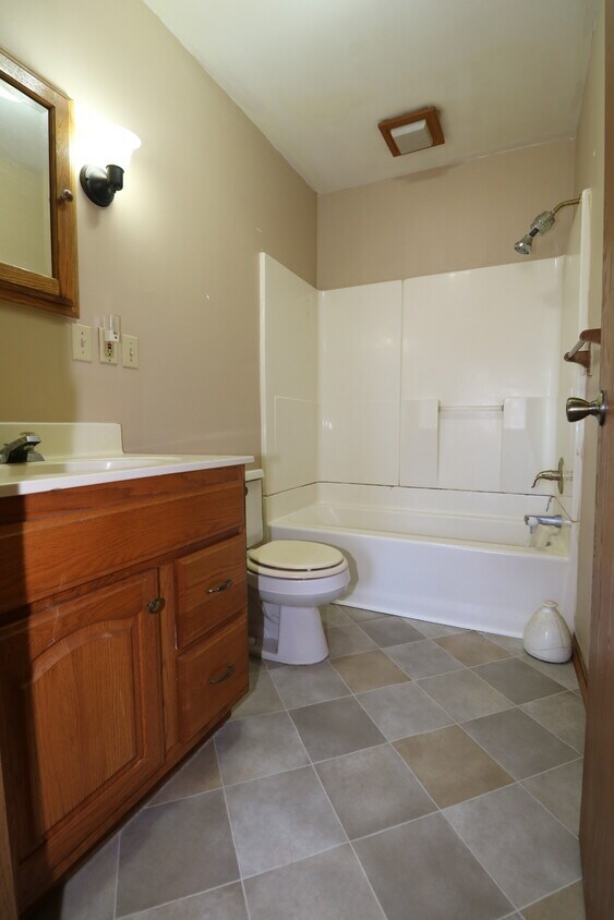 12511730 Property Photo 37