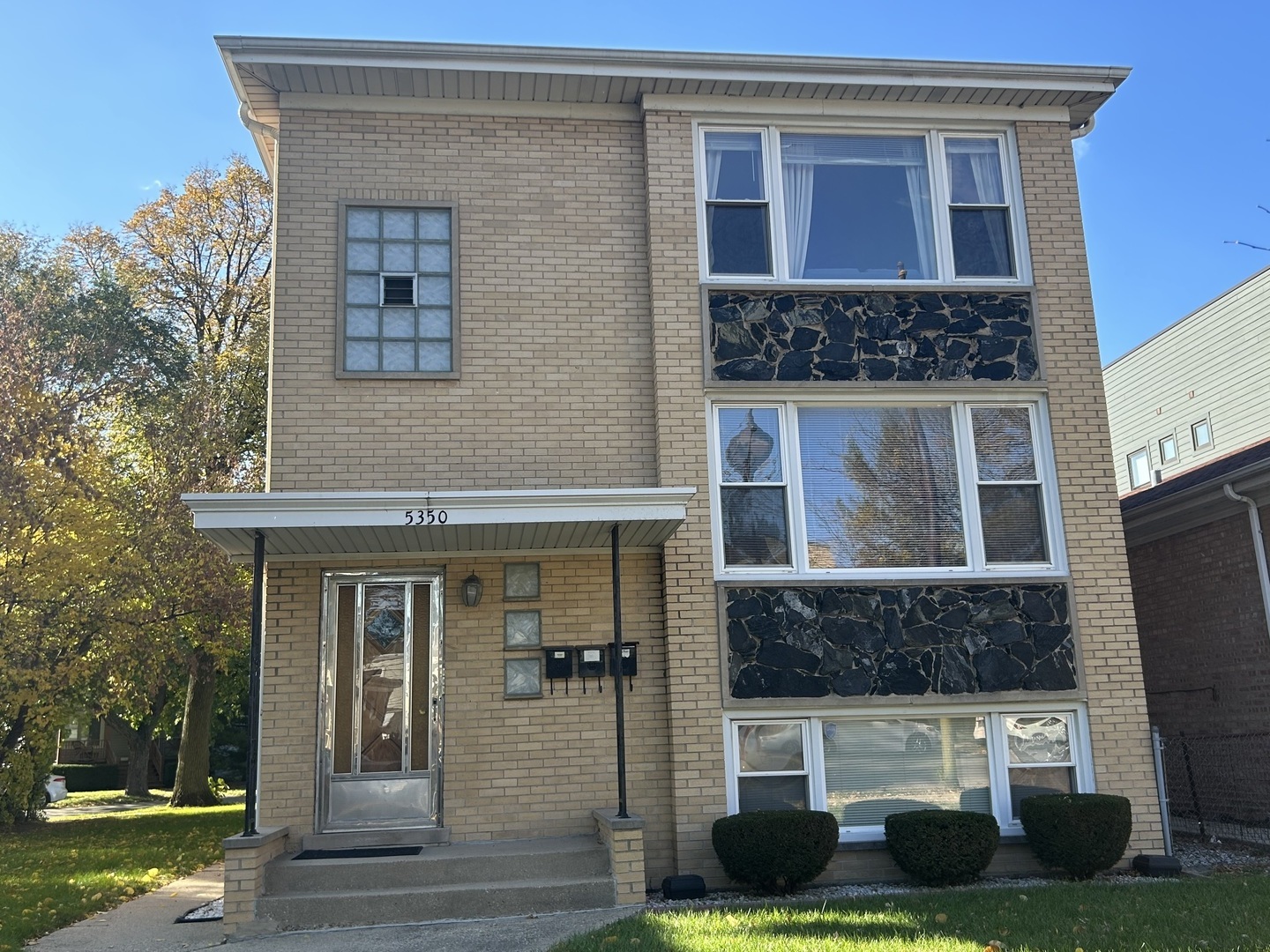 5350 N Central Avenue 1st Property Photo 1