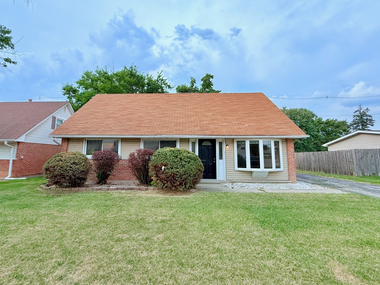 163 W Raye Drive Property Photo 1