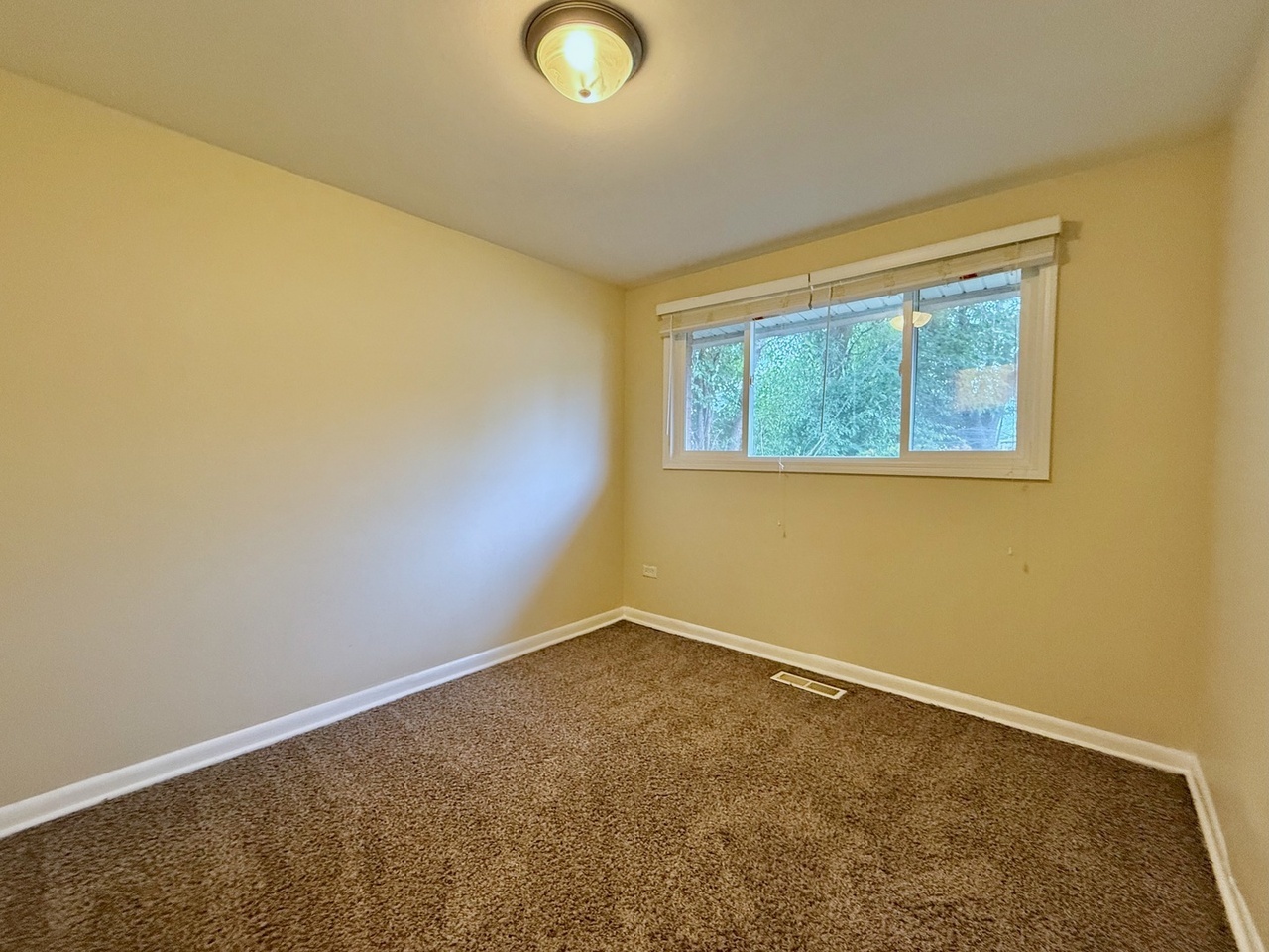 163 W Raye Drive Property Photo 9