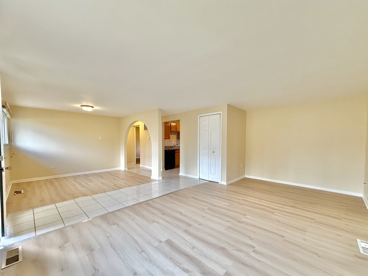 163 W Raye Drive Property Photo 14