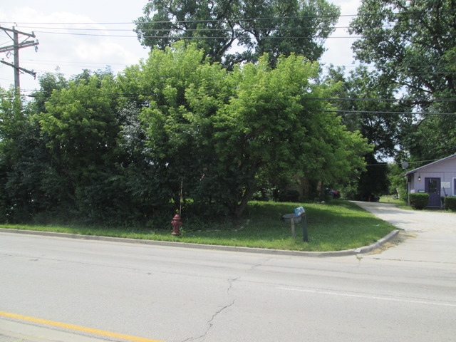 20412 N Rand Road Property Photo 7