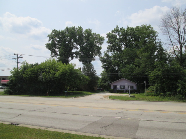 20412 N Rand Road Property Photo 9