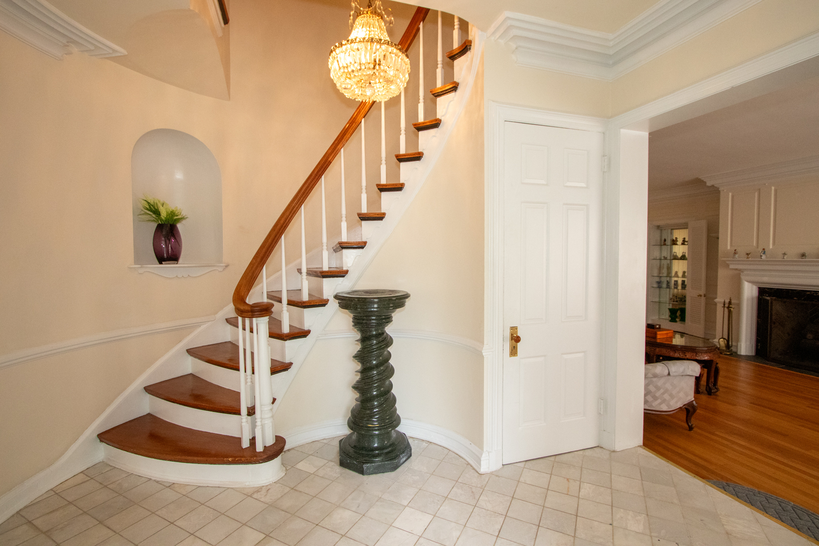 1402 Lathrop Avenue Property Photo 3