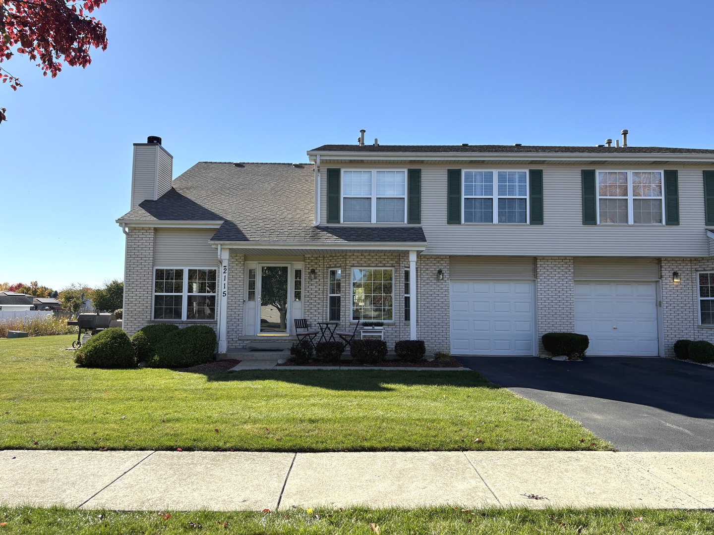 2115 Jasmine Drive Property Photo 1